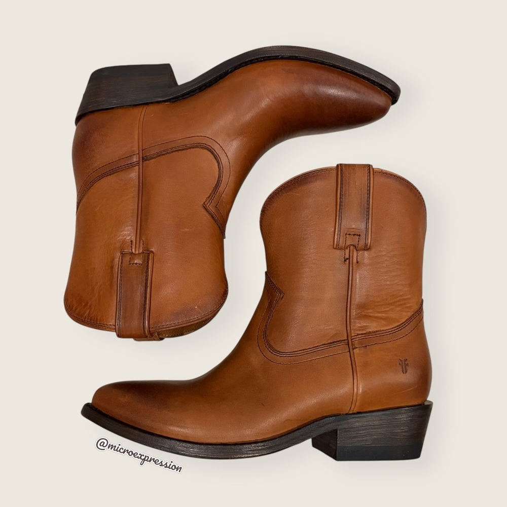 $369 Frye Billy Short Pull On Cognac Leather Western Cowboy Boho ComfyAnkle Boot
